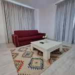 Deosebit דירה